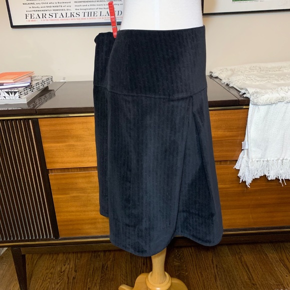 Marc Jacobs Dresses & Skirts - 3/$24 | Marc Jacobs Velvet Skirt